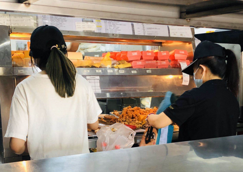 韋小堡店鋪備餐